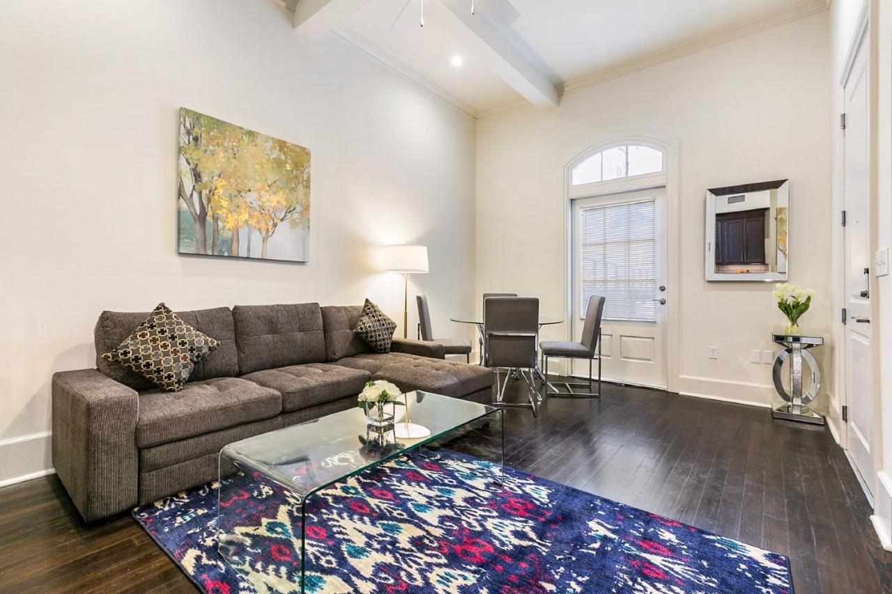 1 And 2 Bedroom Private Condos Steps Away From French Quarter New Orleans Exterior foto