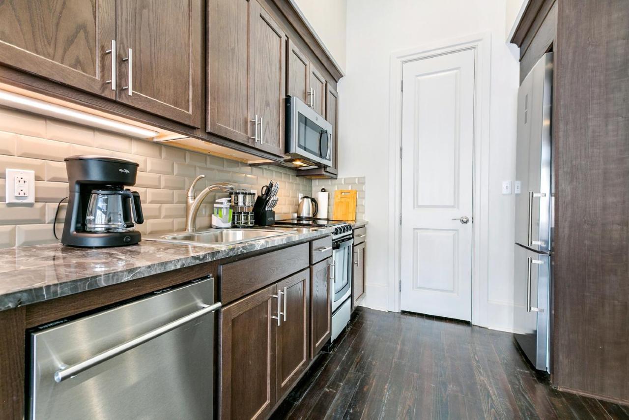 1 And 2 Bedroom Private Condos Steps Away From French Quarter New Orleans Exterior foto